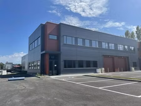 location local d’activités brétigny-sur-orge 91220 385m²