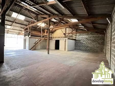 location local d'activités 440 m²