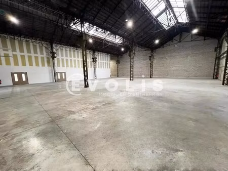 location local d'activités 370 m² à 1 200 m²