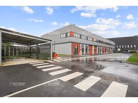 location local d'activités 454 m² à 2 760 m²