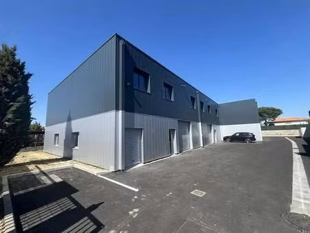 location local d'activités 212 m² à 691 m²