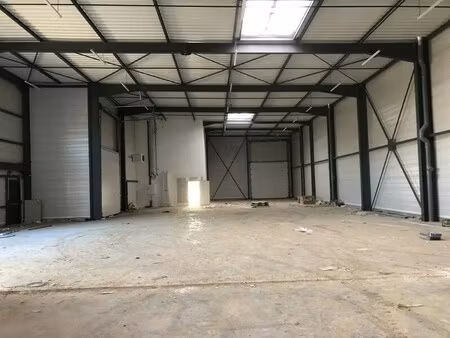location local d’activités grigny 91350 353m² à 2664m²