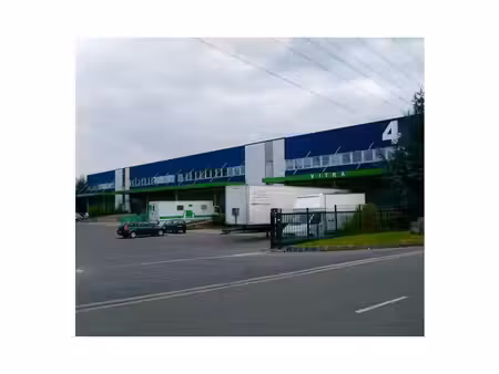 location entrepôt logistique 1 158 m² à 4 600 m²