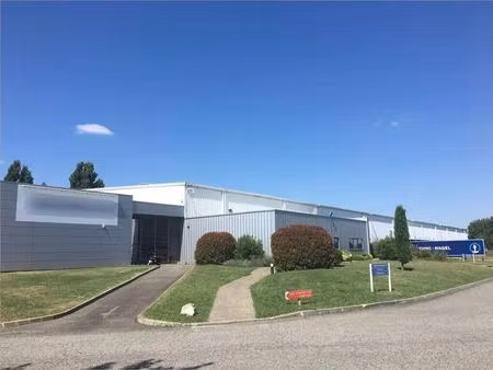location local d'activités 6 234 m²