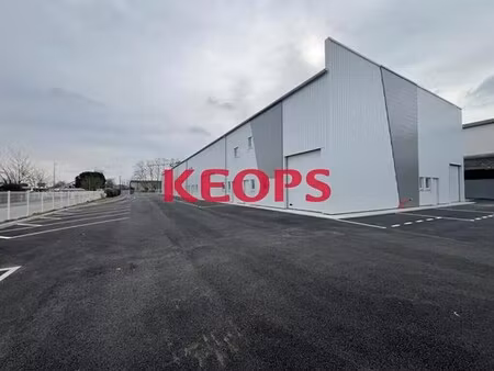 location local d'activités 90 m² à 639 m²