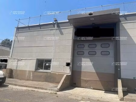 location local d’activités marseille 13011 696m² à 756m²