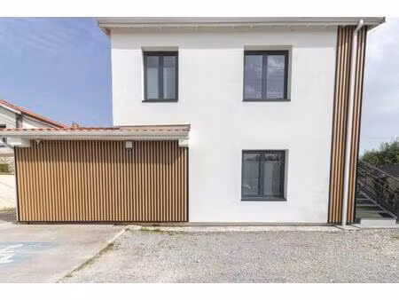 location local d'activités 9 m²