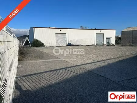 location local d'activités 630 m²
