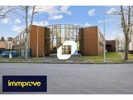 location local d’activités collégien 77090 2930m²