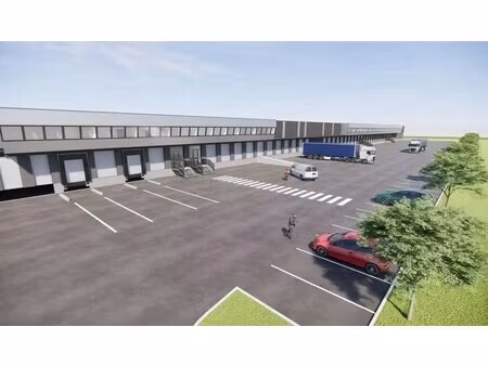 location entrepôt 15 700 m²