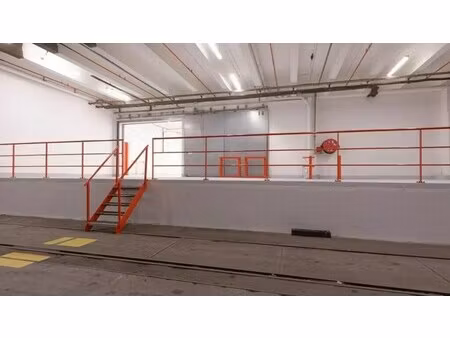 location entrepôt 1 277 m²