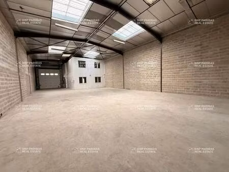 location local d'activités 250 m² à 639 m²