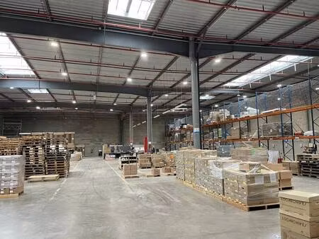 location local d’activités stains 93240 383m² à 2961m²