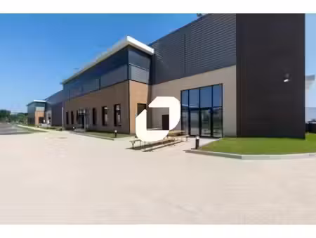 location local d’activités 1823m² à 6578m²