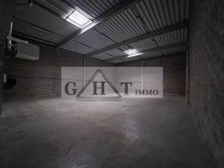 location entrepôt 624 m²