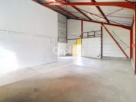 location entrepôt boulazac isle manoire 24750 125m²