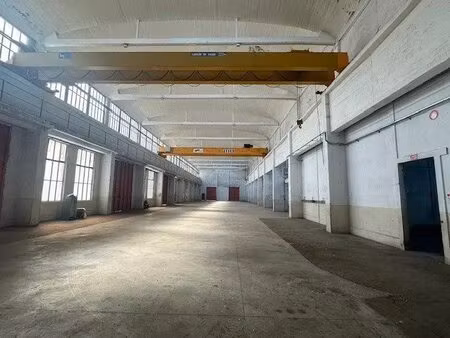 location entrepôt 2 724 m²