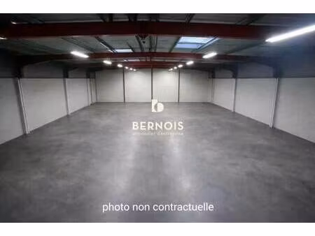 location entrepôt 1 020 m²