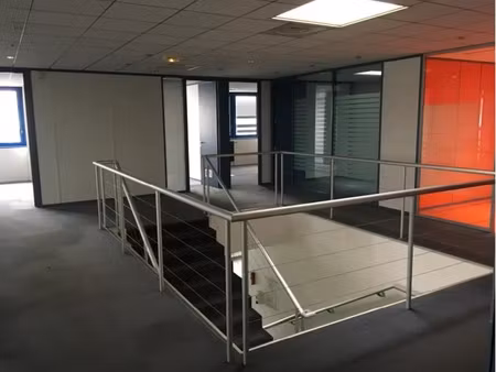 location entrepôt l’ile-saint-denis 93450 1622m²