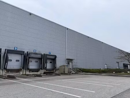 location entrepôt mions 69780 5193m² à 10584m²