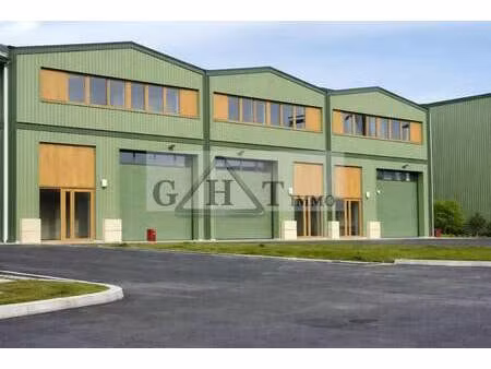 location entrepôt stains 93240 545m²