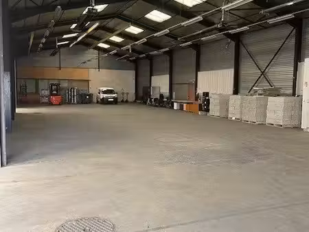 location local d’activités couchey 21160 1100m²