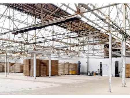 location local d'activités 5 635 m²