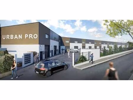 location local d'activités 114 m²