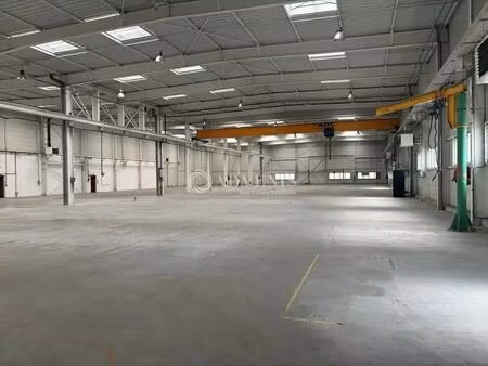 location local d'activités 3 530 m²