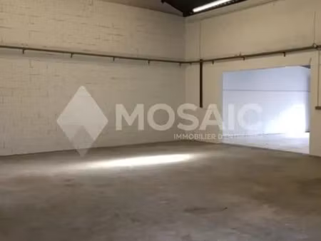 location local d'activités 210 m²