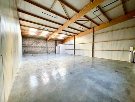 location local d’activités saint leonard 76400 99m²