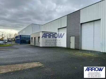 location local d'activités 350 m² à 850 m²