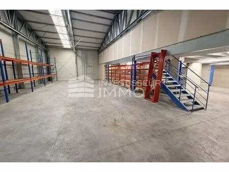 location local d'activités 531 m²