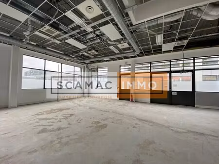 location entrepôt 1 485 m²
