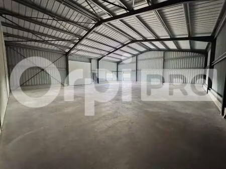 location entrepôt 280 m²