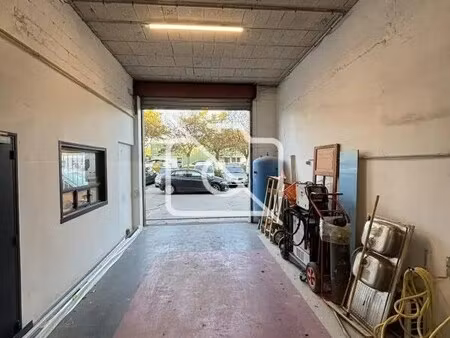 location entrepôt 287 m²