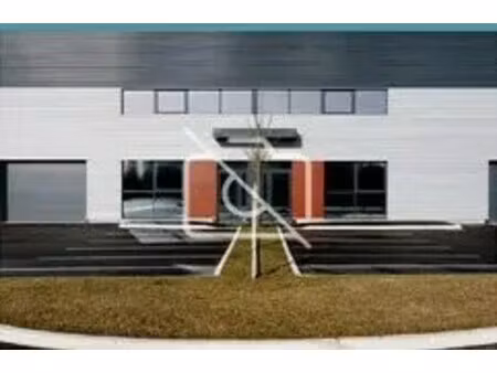 location entrepôt 756 m²