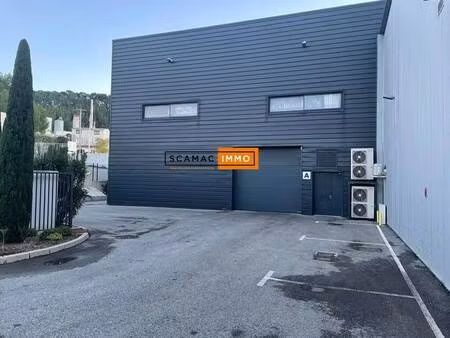 location entrepôt 254 m²