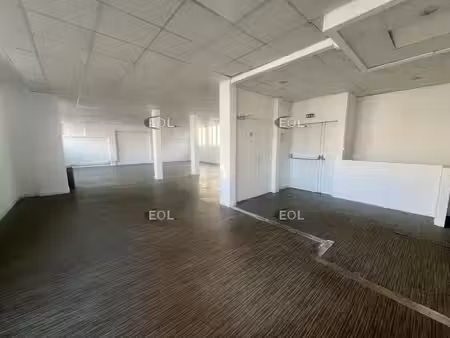 location entrepôt la courneuve 93120 217m² à 900m²