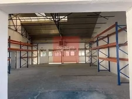 location entrepôt 315 m²