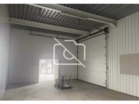location entrepôt 350 m²