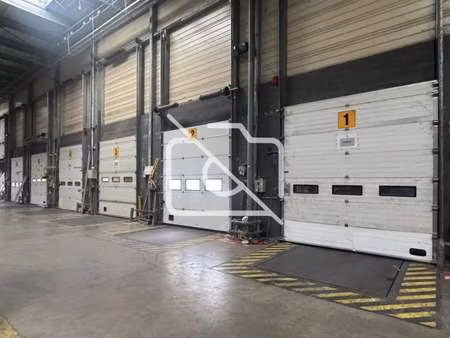 location entrepôt 9 642 m²