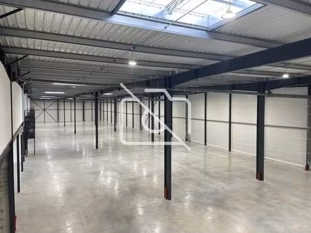location entrepôt moissy cramayel 77550 607m² à 3642m²