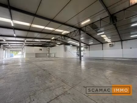 location entrepôt 2 348 m²