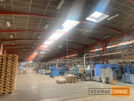 location entrepôt 5 641 m²