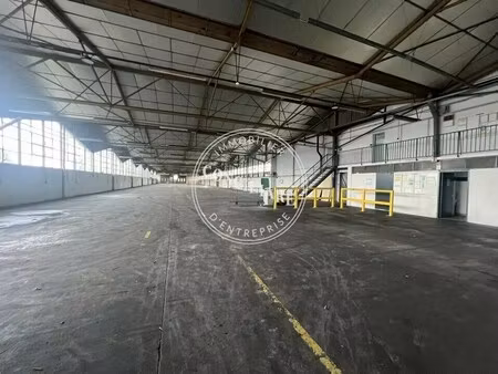 location entrepôt 2 000 m²