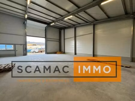 location entrepôt 200 m²