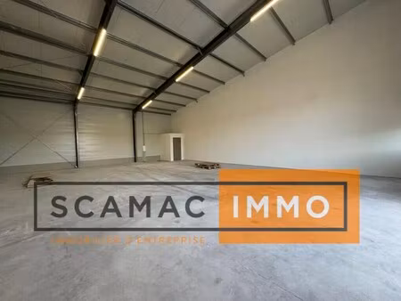 location entrepôt 400 m²