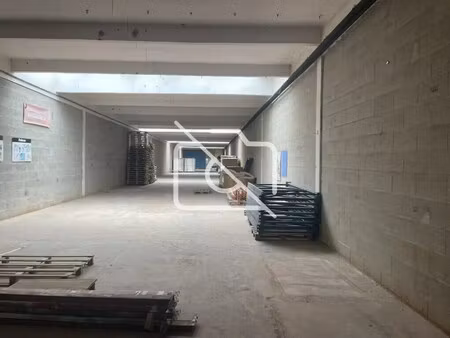 location entrepôt saint fargeau ponthierry 77310 600m²