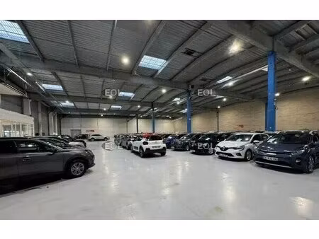 location entrepôt 3 162 m²
